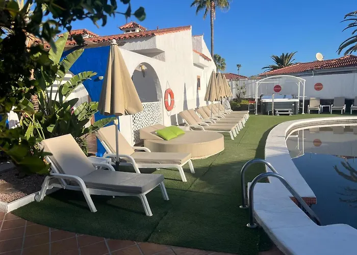 Rainbow Golf Bungalows, Gay Men-Only Resort