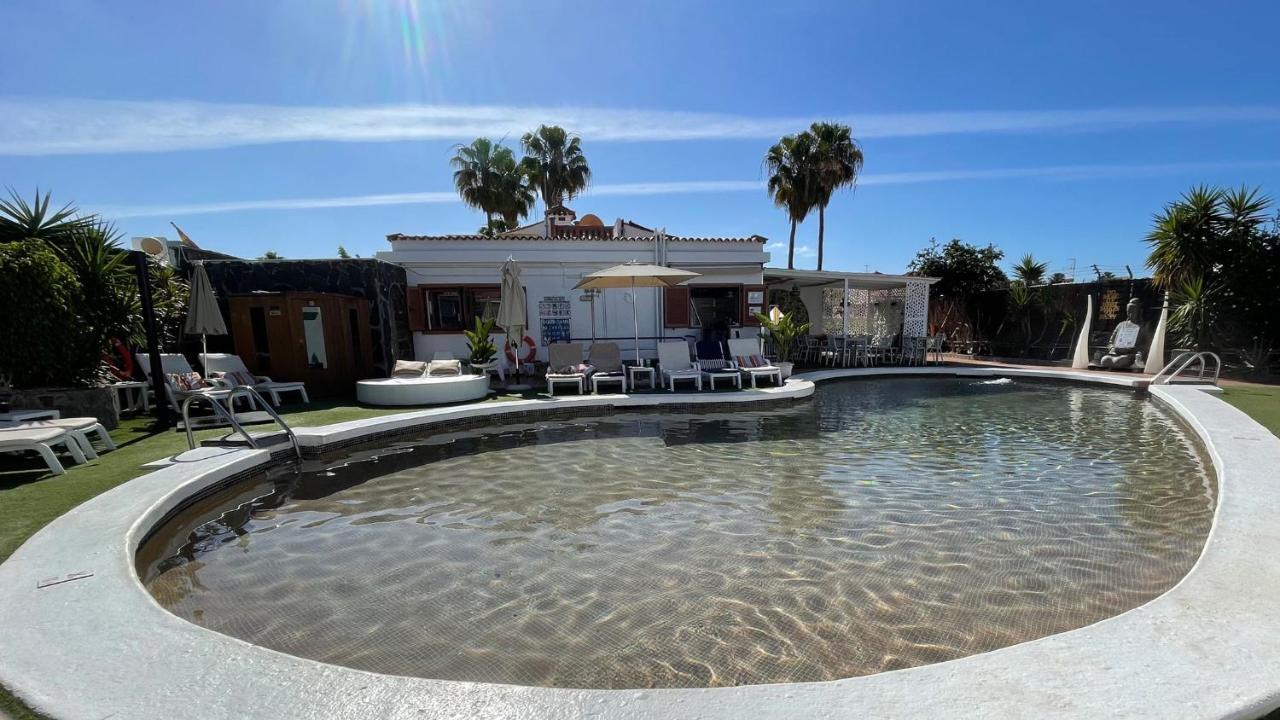 Rainbow Golf Bungalows, Gay Men-only Parc de vacances 3*