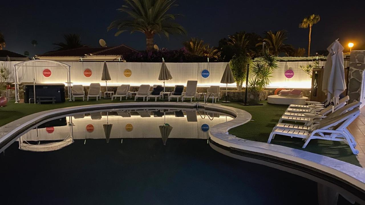Rainbow Golf Bungalows, Gay Men-only Parque de vacaciones Maspalomas (Gran Canaria)
